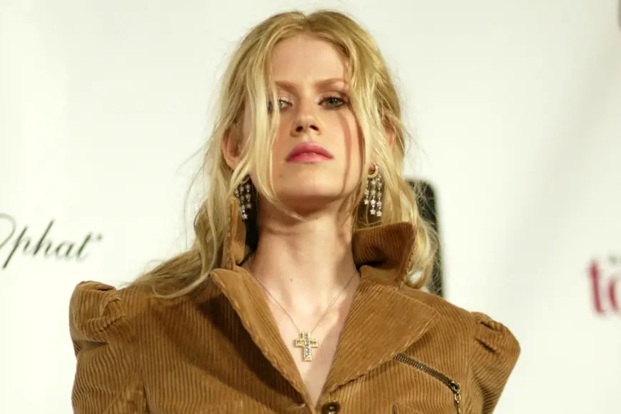 How shandi sullivan Says 'America's Next Top Model' Filmed Her Traumatic Shower Scene