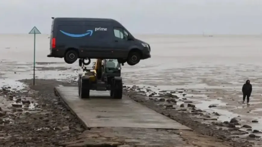Amazon Driver Trapped on ‘UK’s Deadliest Path’ by Misleading Satnav Directions