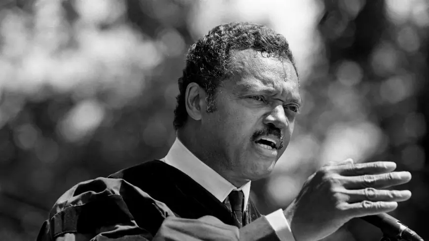 Jesse Jackson, towering civil rights icon, dies following lengthy illness