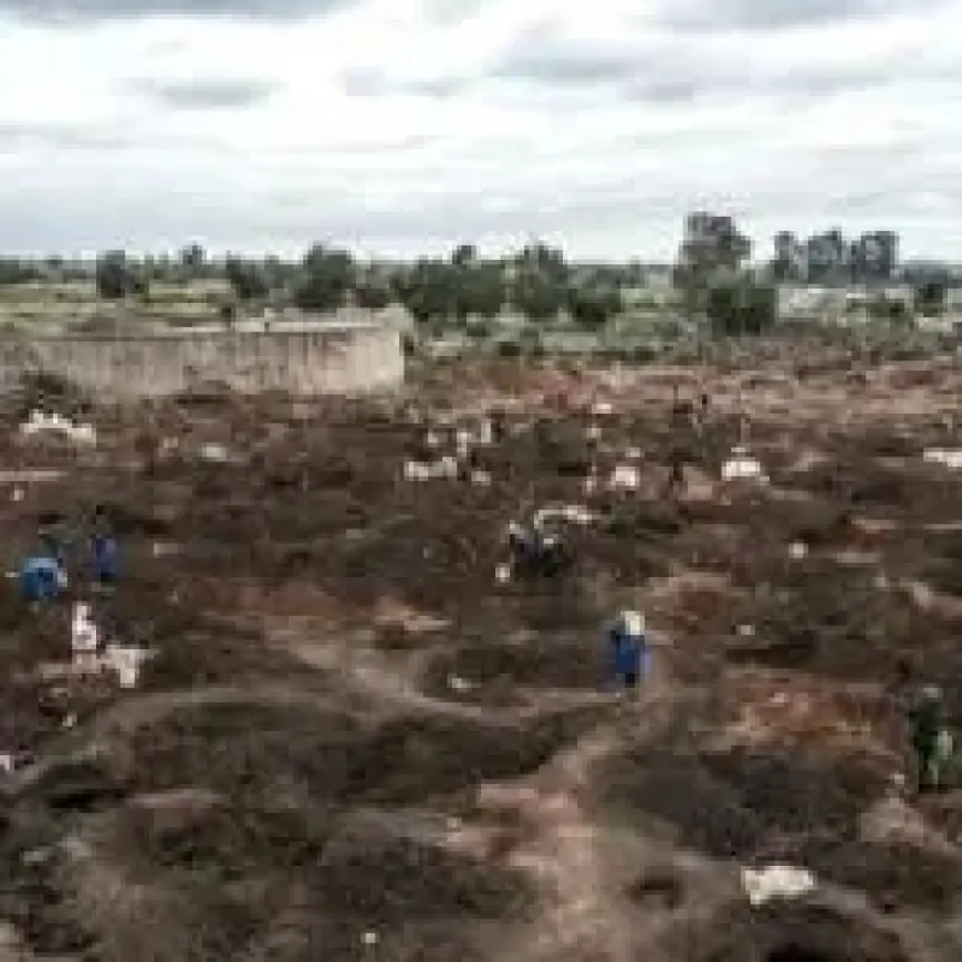 Gold-Seekers’ Diggings Transform Township Near Johannesburg