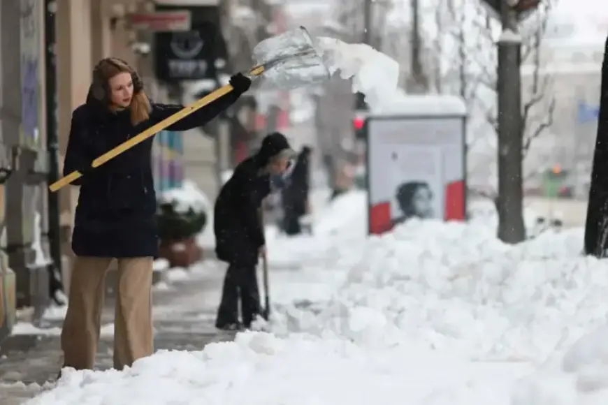 Snow Expected in Bucharest Until Wednesday, but Less Than Before
