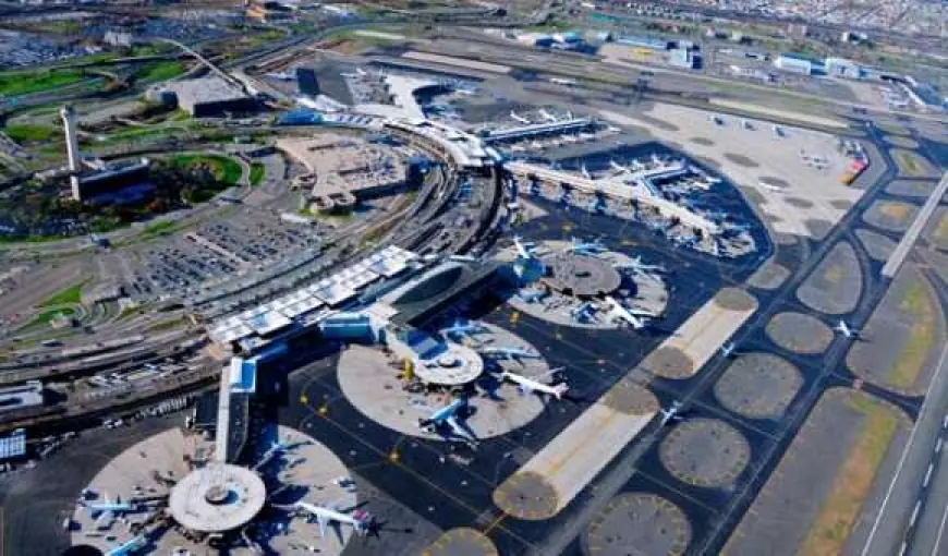 Newark Airport Closed Wednesday Night After JetBlue Emergency Landing, Triggering Ground Stop and Major Delays Across the Region