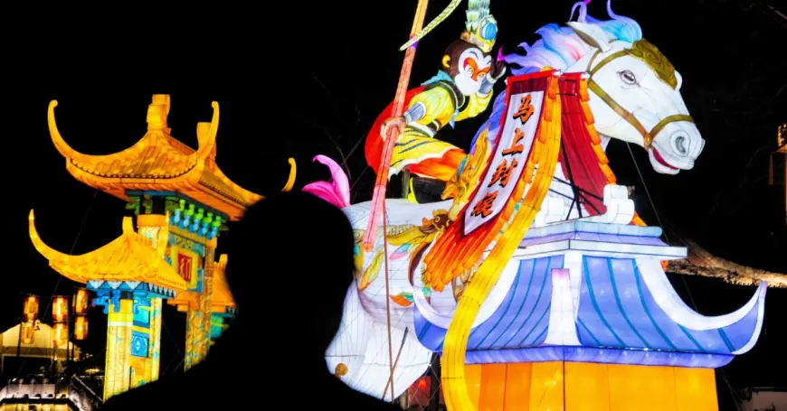 7 Lucky Colors to Attract Abundance This lunar new year