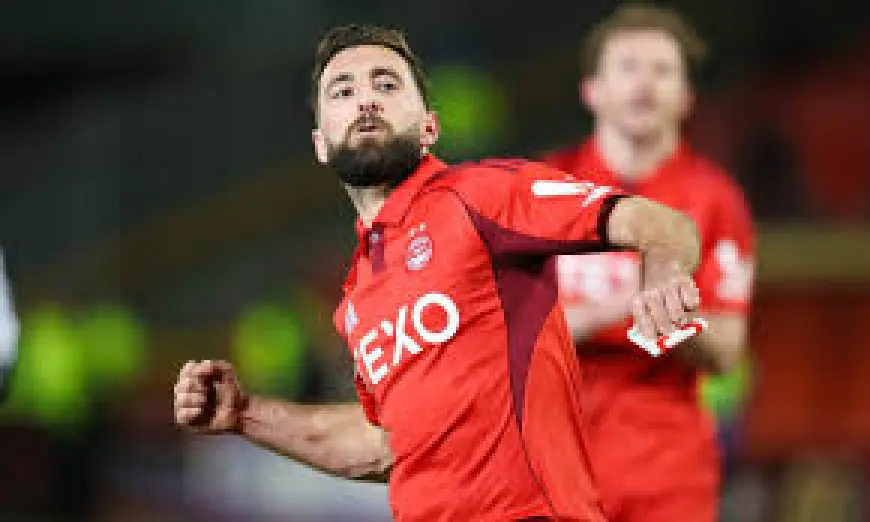 Chaos at Pittodrie as aberdeen vs motherwell tie ends with three reds and VAR row