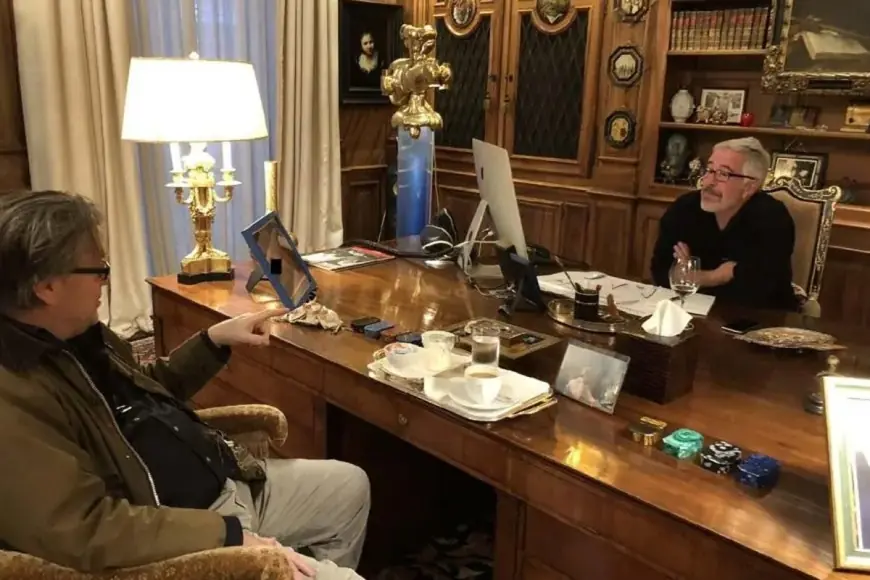 Texts show Bannon urged use of 25th amendment to remove Trump