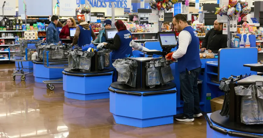 Walmart earnings show wealthier shoppers driving demand as walmart stock whipsaws