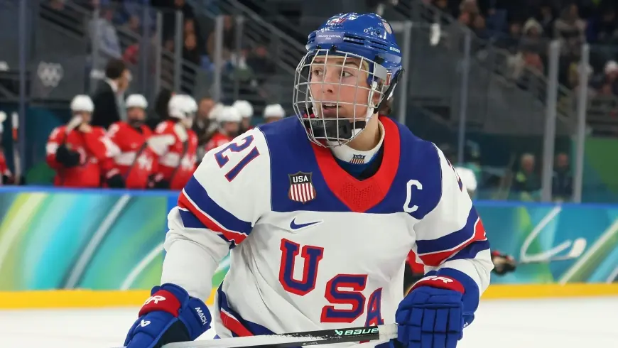 Hillary Knight and Brittany Bowe: Engagement, a Gold-Medal Crowd and a Final Olympic Moment