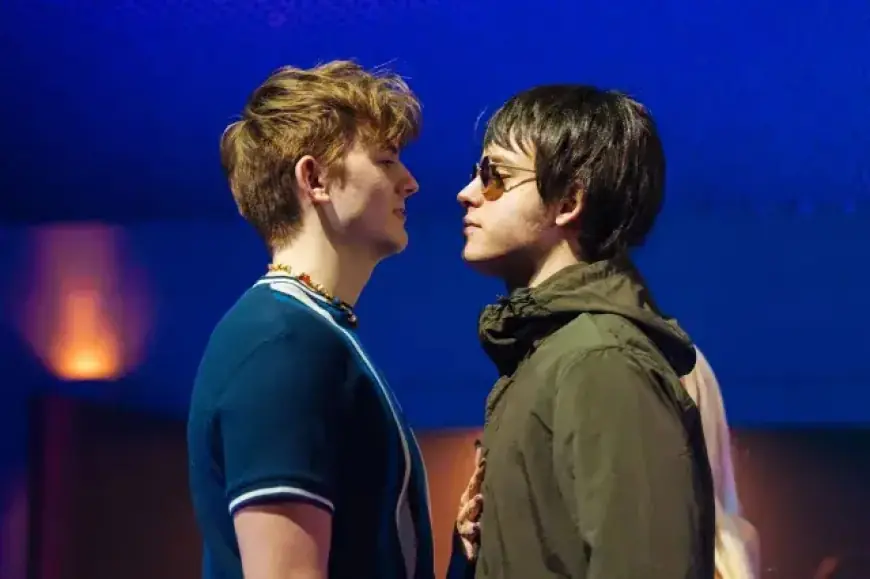 Review: “The Battle” Comedy Pits Oasis Against Blur at Birmingham Rep