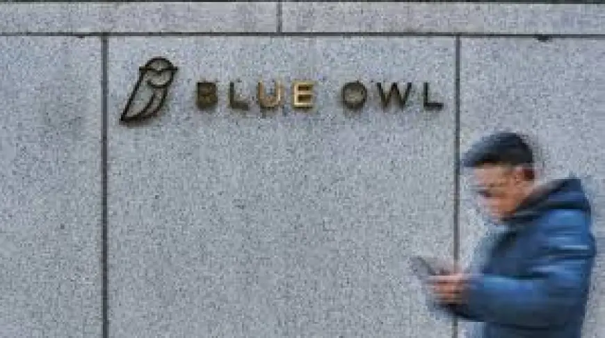 Blue Owl’s Redemption Shift Sends Private Credit Stocks Lower