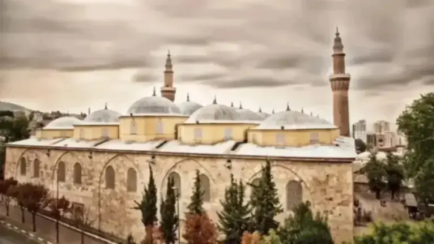 Bursa Iftar and Evening Prayer Times for February 20, 2026