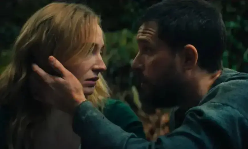 Sophie Turner Reacts After Kissing Co-Star Kit Harington in New Film Role