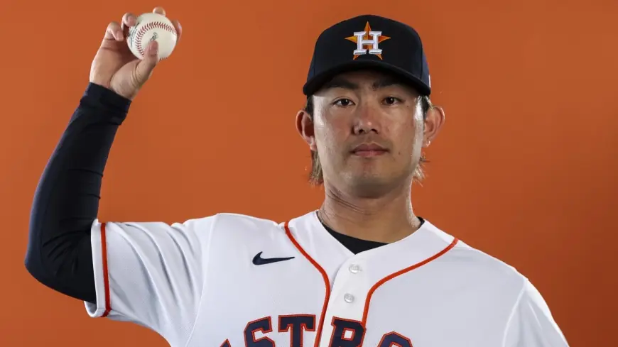 Imai's Splitter Wows Astros Camp; Teammates Say 'Never Seen a Pitch Like That'