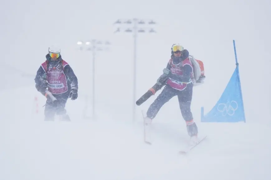 Livigno Snowstorm Shifts Medal Race at 2026 Winter Olympics Freestyle Skiing Halfpipe