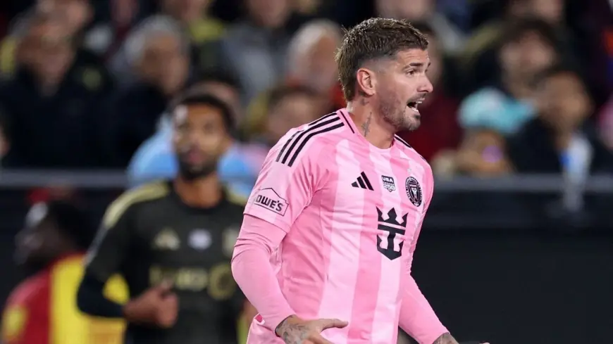 David Martínez opens scoring as LAFC upends Inter Miami in Coliseum opener