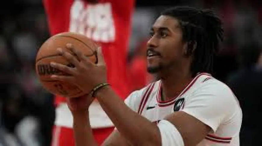 Bulls' Jaden Ivey to miss at least two weeks with sore left knee