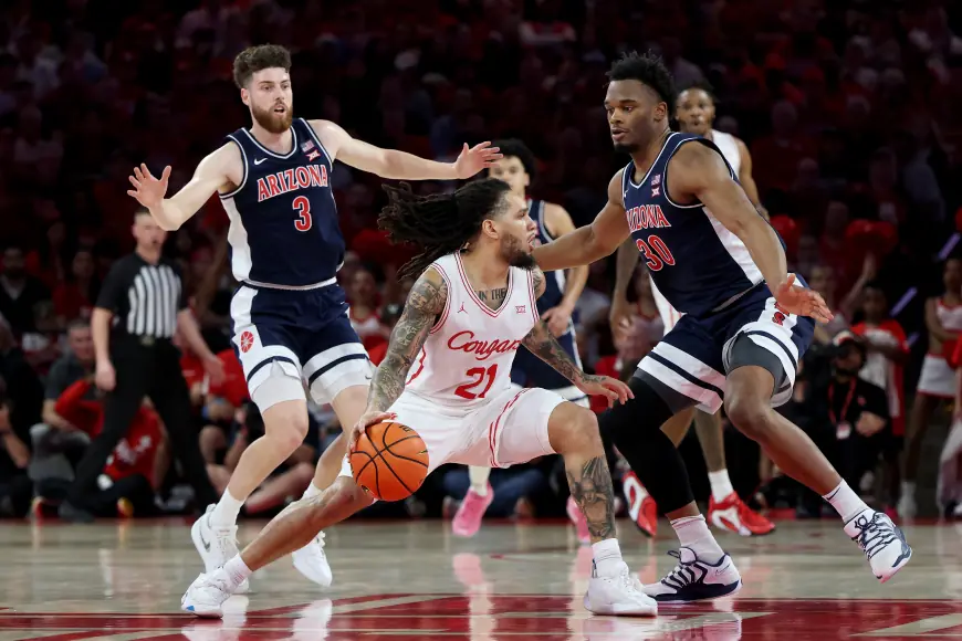 Ncaa Basketball: ncaa basketball — No. 4 Arizona beats No. 2 Houston, stands alone atop Big 12