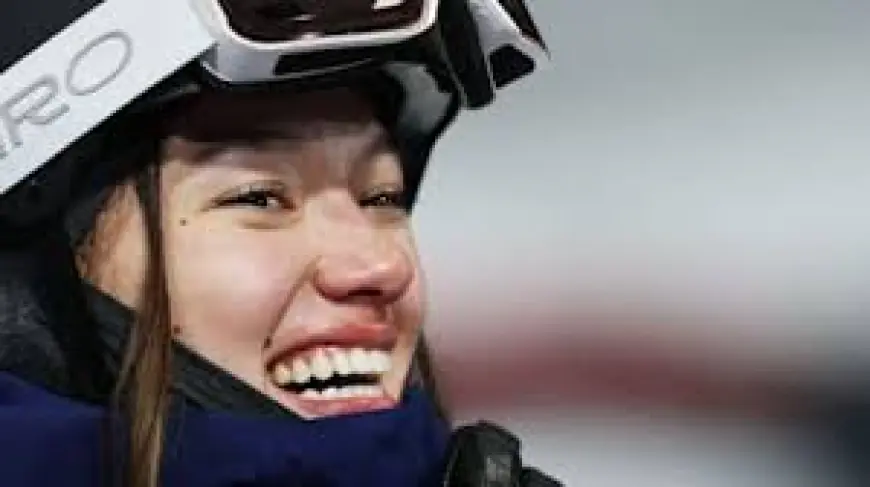 Zoe Atkin tops halfpipe qualifying with 91.50 and arrives at final ready to push for gold