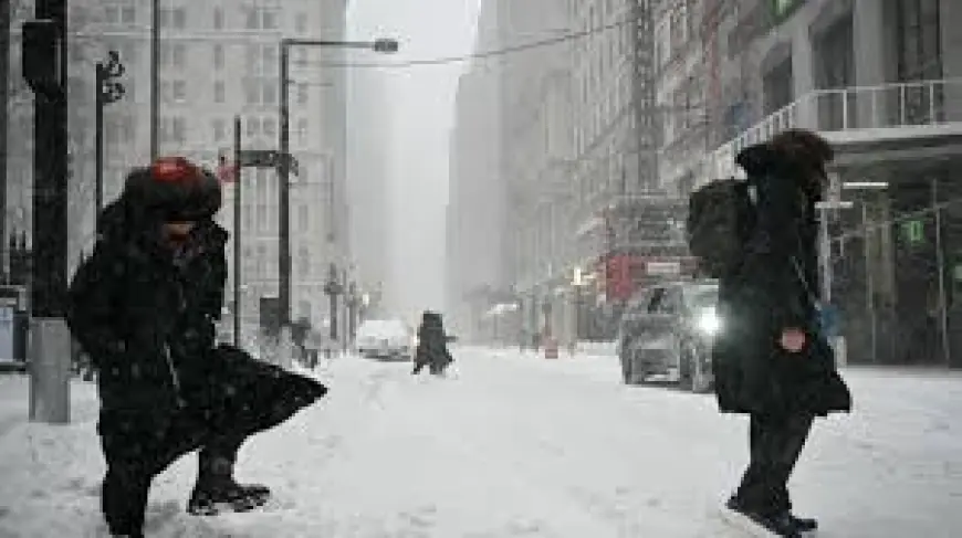 Alerta Por Tormenta De Nieve: Warnings Expand as East Coast Races to Prepare and NYC Weighs Historical Comparisons