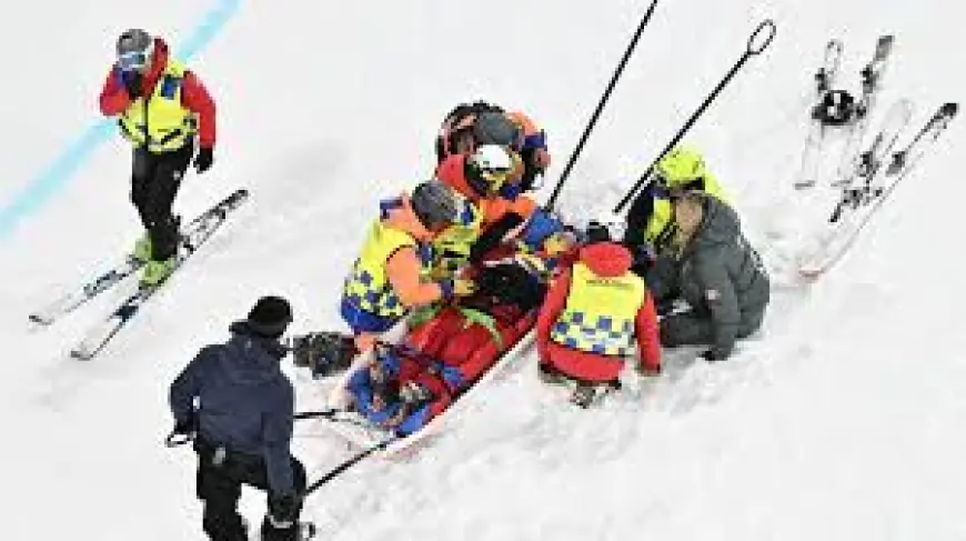 Cassie Sharpe stretchered off after crash in Livigno; cassie sharpe taken from halfpipe