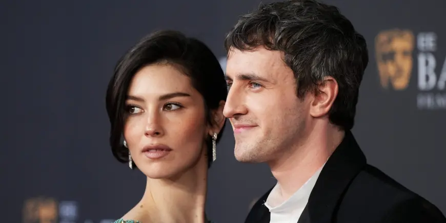 Gracie Abrams — gracie abrams and Paul Mescal Mark Their Red Carpet Debut With a Kiss