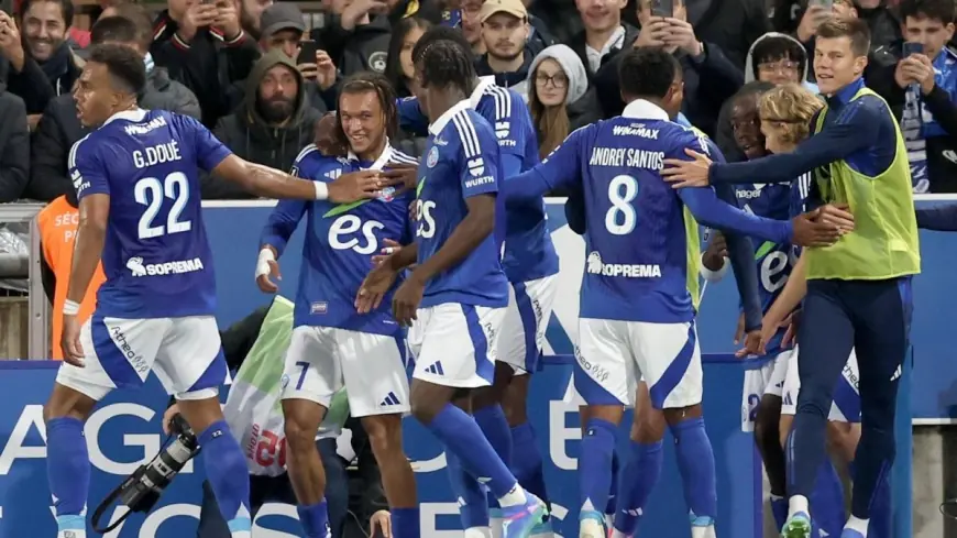 Strasbourg Vs Lyon — Strasbourg fait plier Lyon 3-1 et stoppe la série de l'OL