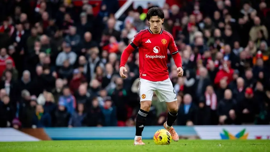 Lisandro Martinez ruled out of Everton trip as calf injury forces late change