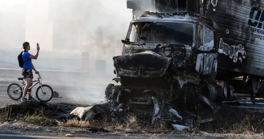 Mexico Cartel: mexico cartel violence engulfs Puerto Vallarta after leader killed