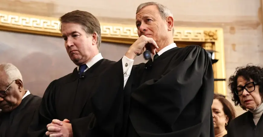 Supreme court ruling leaves Trump's new 10% global tariff in place as supreme test of presidential power