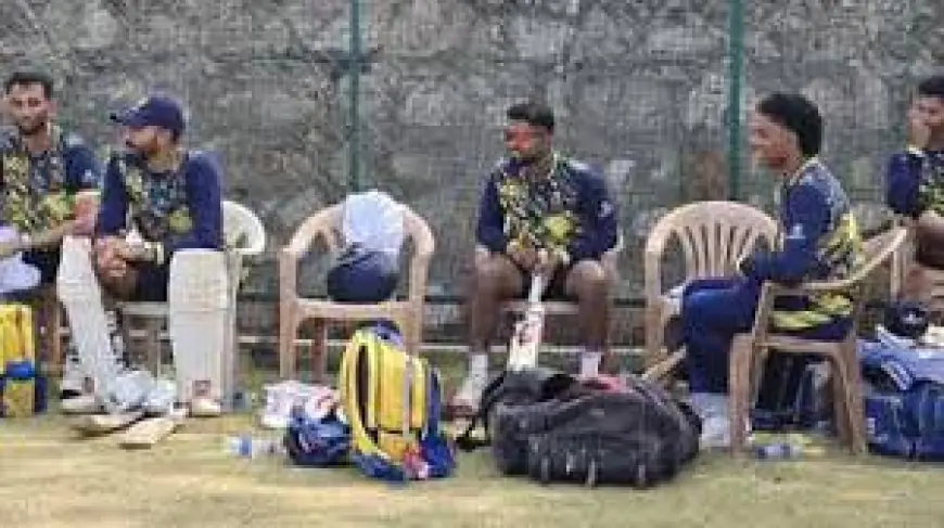 Cricinfo: cricinfo commentary on Karnataka vs Jammu and Kashmir, Final — Yawer Hassan and a London banker’s 7700km pilgrimage