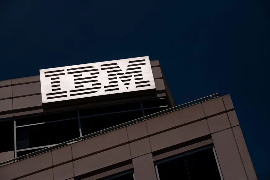 Ibm Stock Falls 13% as ibm stock Hits Worst Day in More Than 25 Years