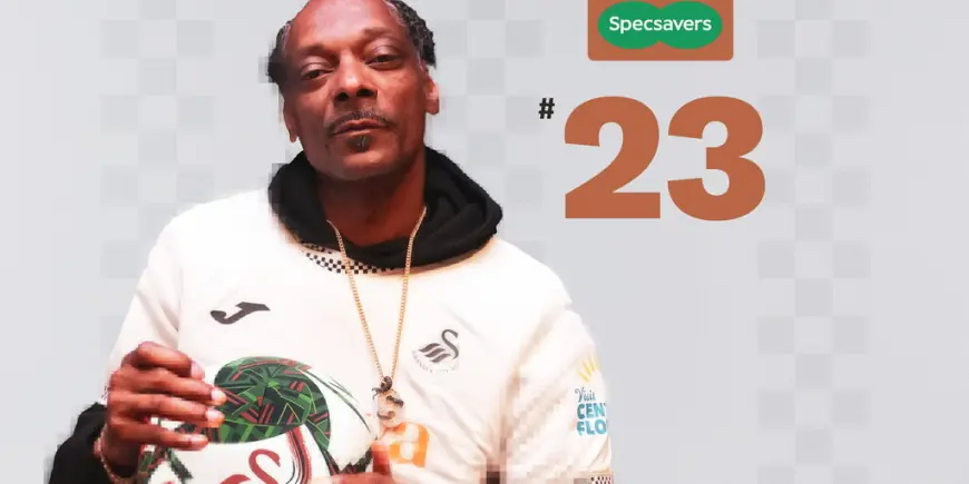 Snoop Dogg played private canteen gig in Swansea before guard-of-honour welcome