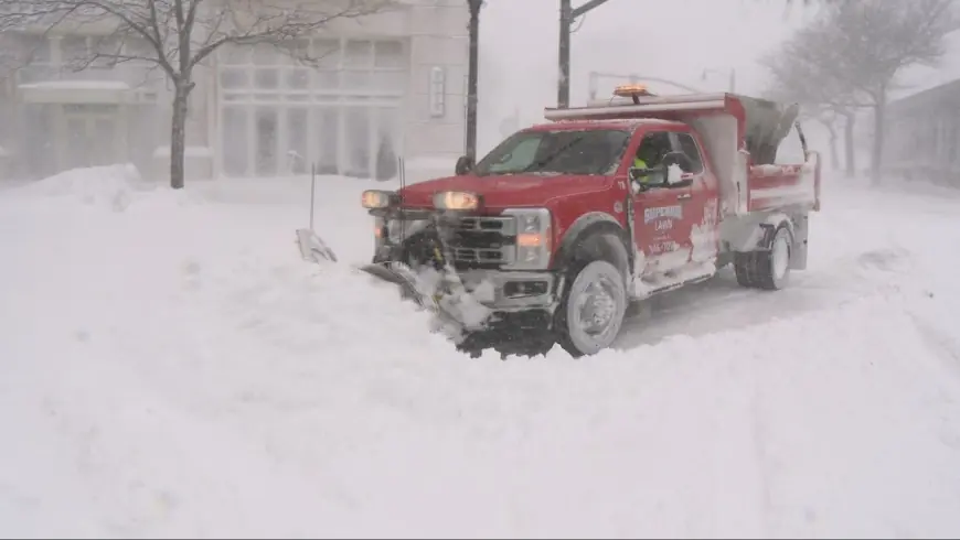 Travel Ban Ri Lifted at Noon, McKee Urges Caution as Cleanup Continues