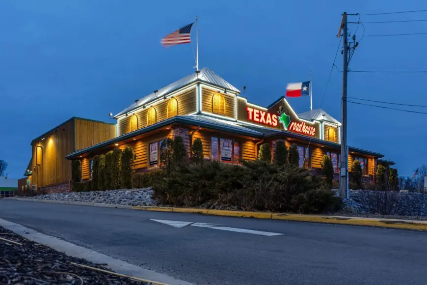 Texas Roadhouse Costco buzz grows as new restaurant opens next to Costco and shoppers watch gift-card rules