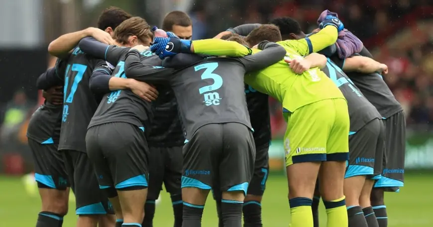 Championship: Wrexham beat Ipswich in eight-goal thriller; championship play-off picture shifts