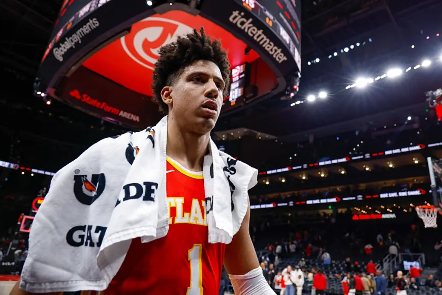 Jalen Johnson Exits Early with Left Hip Flexor Injury vs. Wizards