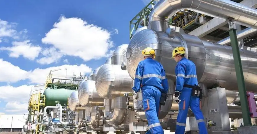 Bp neutral consensus leaves investors poised as broker desks weigh strategy updates