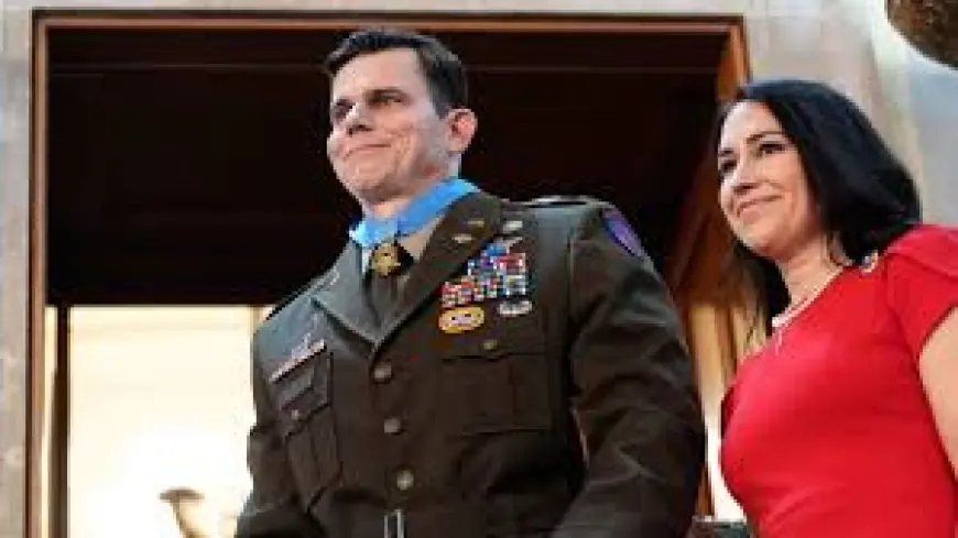 Eric Slover and E. Royce Williams Receive Medals of Honor During State of the Union