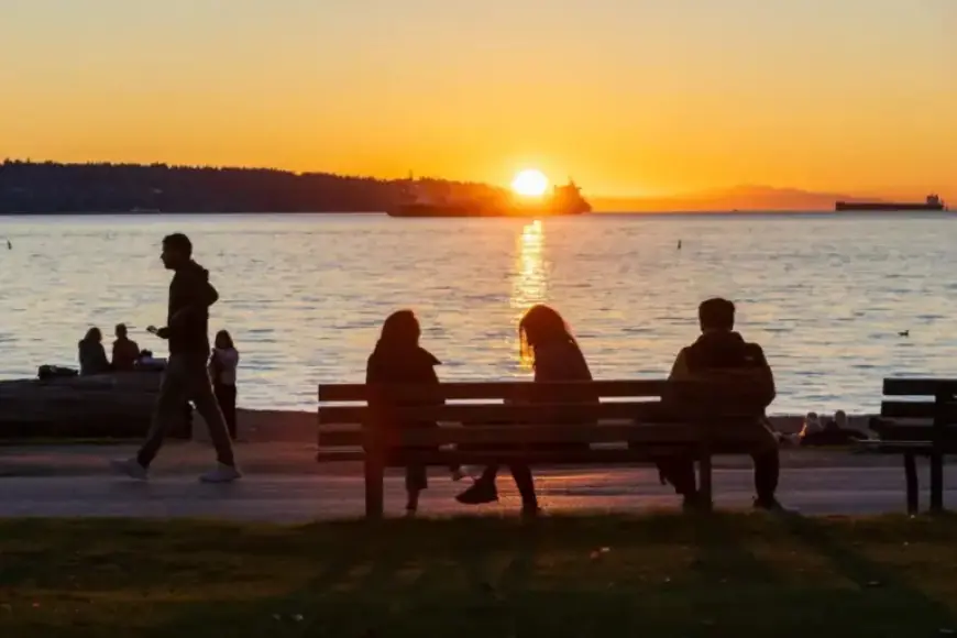 Vancouver Sunsets to Briefly Occur at 6 P.M. Next Week
