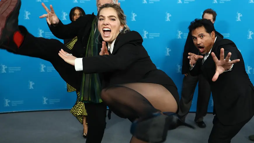 Haley Lu Richardson Says She Pushed Sam Rockwell to Do White Lotus Monologue