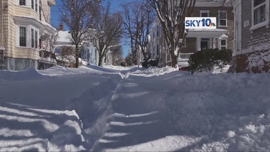 Snow Removal Drive: Connecticut and Vermont Send Crews to Rhode Island and Massachusetts as Side Streets Stay Blocked