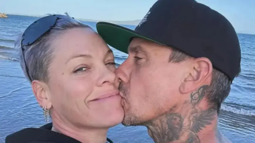 Star Couple Divorces After 20 Years of Marriage