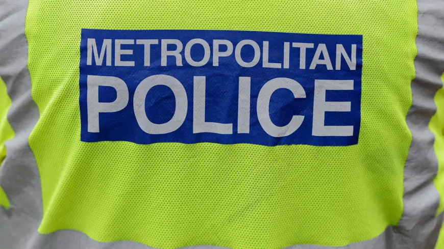 Stanley Kennett Met Police — stanley kennett met police sacked for running coffee business