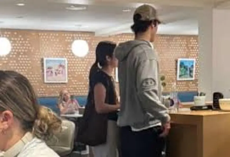 Maura Traitors: Rob Rausch Rumored to Have Kansas City Girlfriend