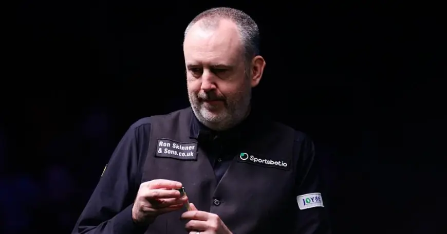 Mark Williams and Neil Robertson advance to Welsh Open last 16
