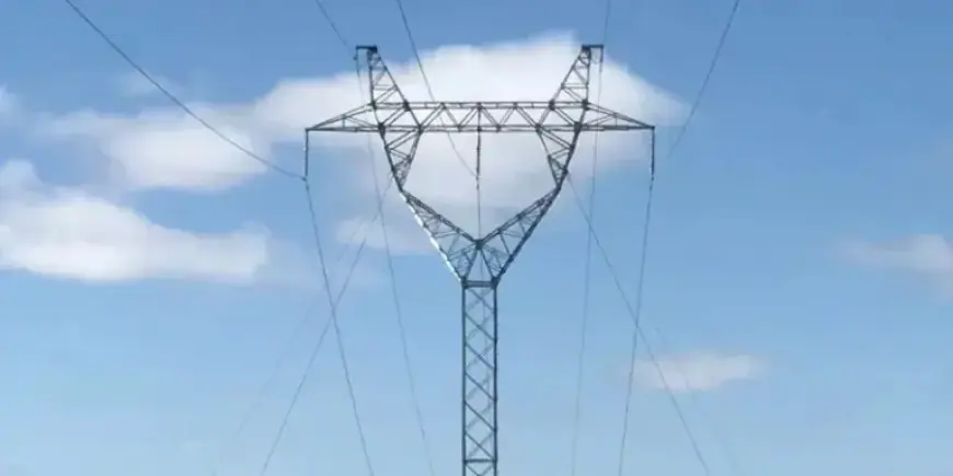 Island Faces Extensive Power Outages