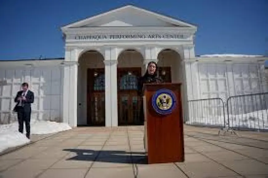 Bill Clinton Deposition: Former President Says He 'Did Nothing Wrong' in House Epstein Inquiry