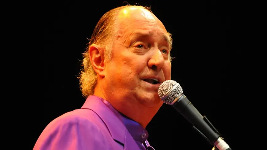 Neil Sedaka Hospitalized in Los Angeles as Immediate Health Details Remain Unclear