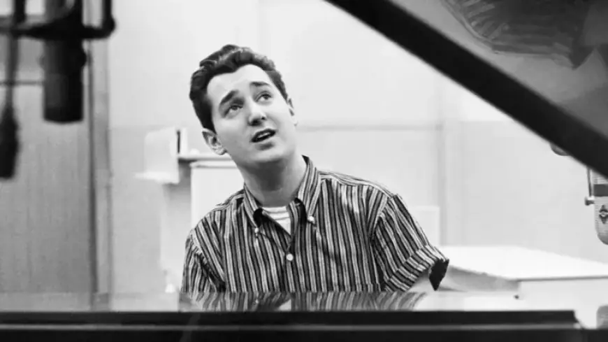 Pop Icon Neil Sedaka, Chart-Topping Hitmaker, Passes Away at 86