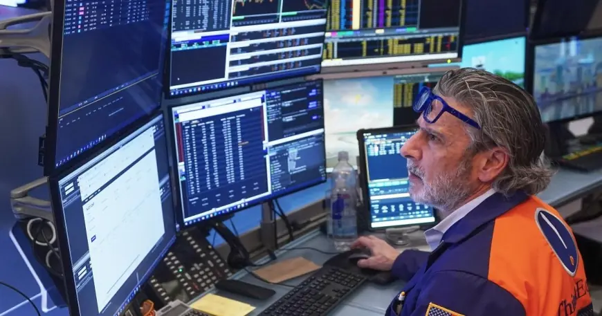 Inflation and AI Fears Push Markets Lower as Oil Rises