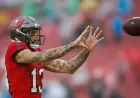 49ers Bet on Hall of Famer Mike Evans to Boost Offense